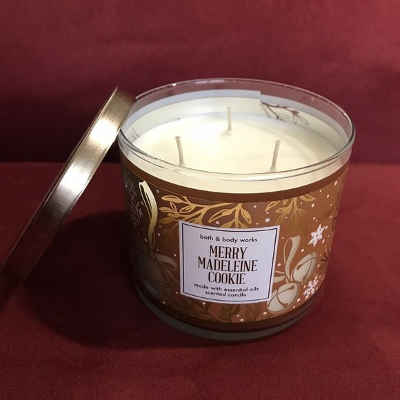 Bath Body Works Merry Madeline Cookie Large Candle